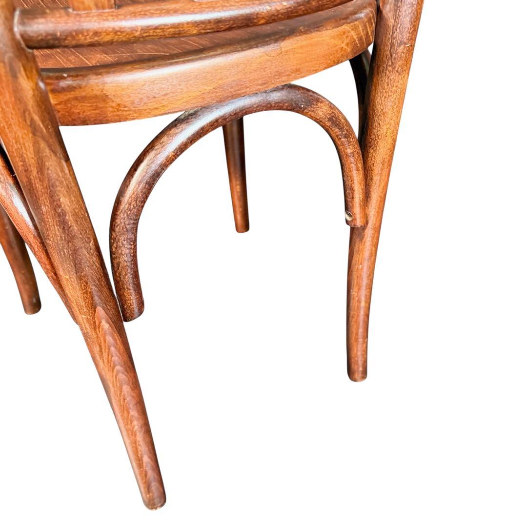 HR780 【マイナスネジ多用】　古いベントウッドチェア