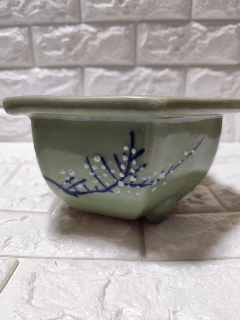 盆栽鉢 梅文 青磁染付 植木鉢 六角 　三本足