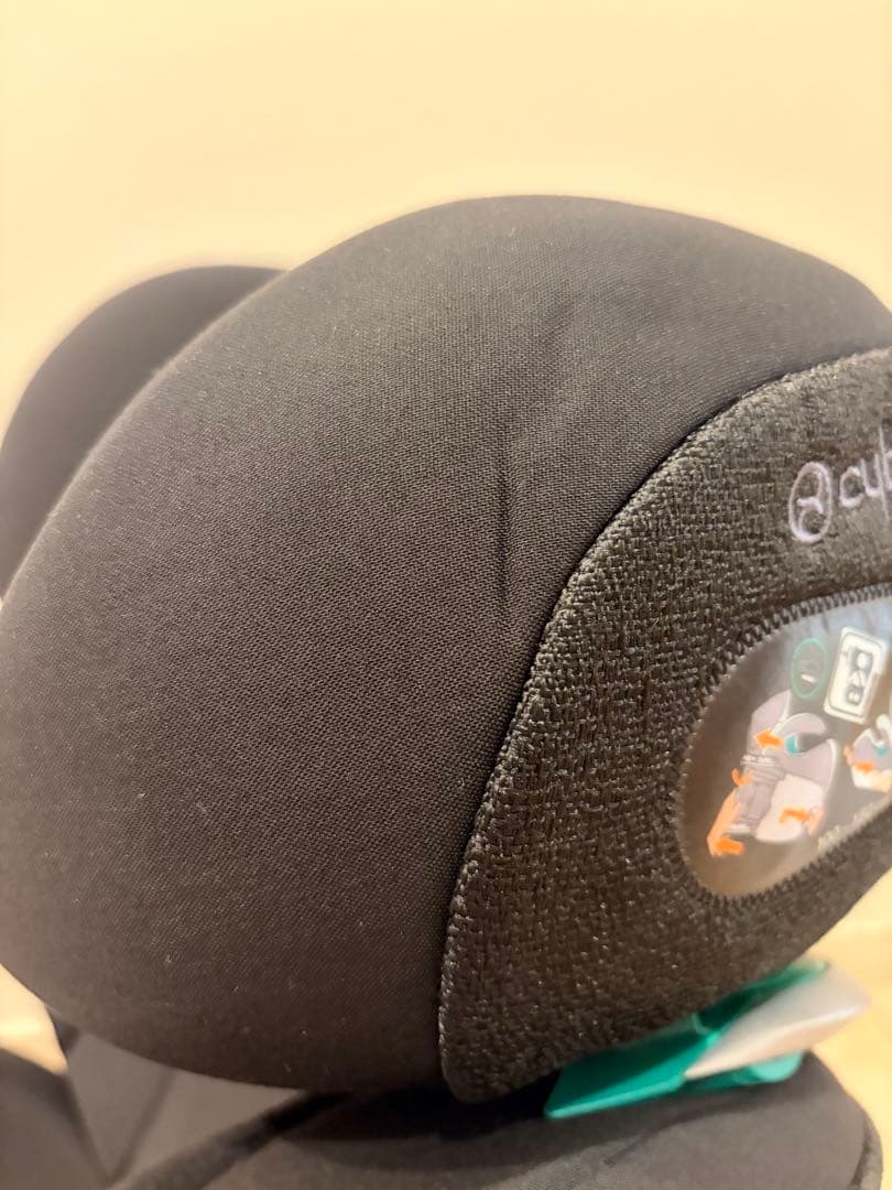 Cybex ジュニアシート SOLUTION Z I-FIXブラック