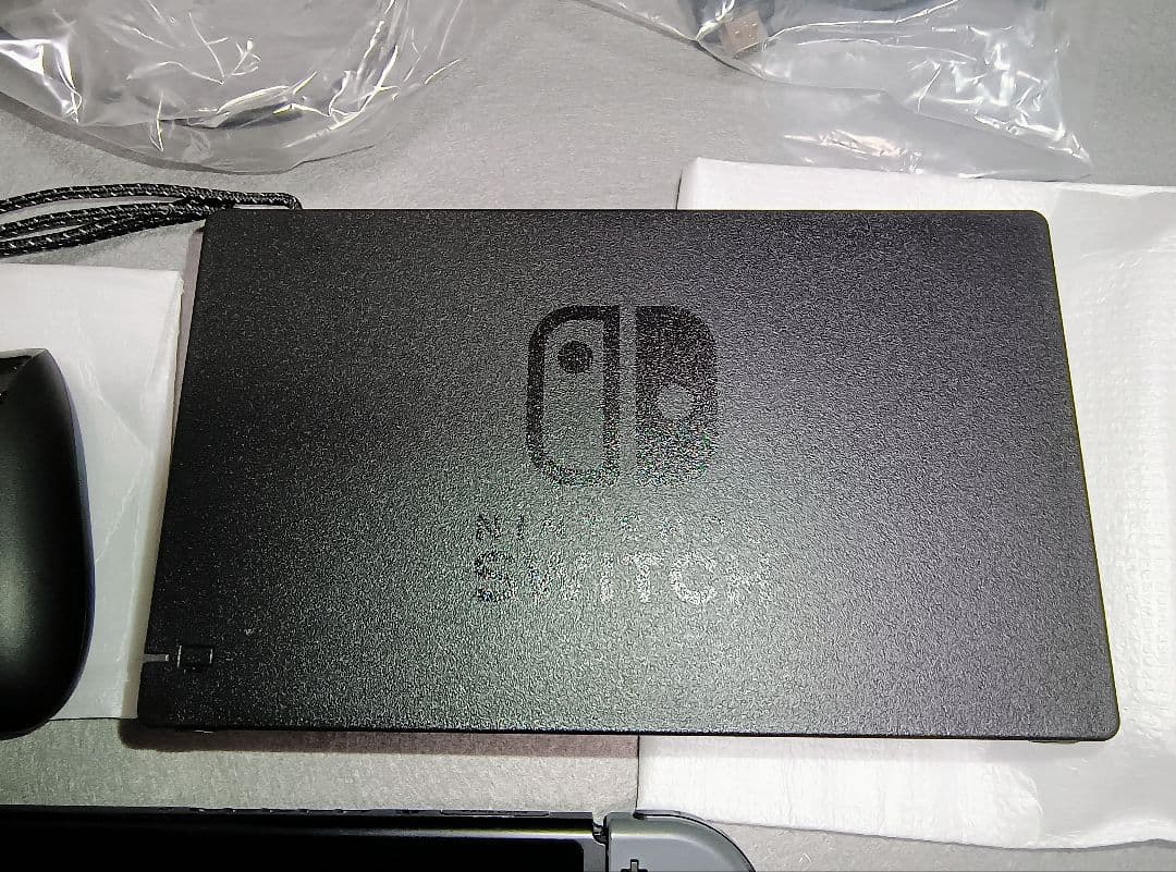 Nintendo Switch グレー　本体初期化済み　美品　箱付き完品