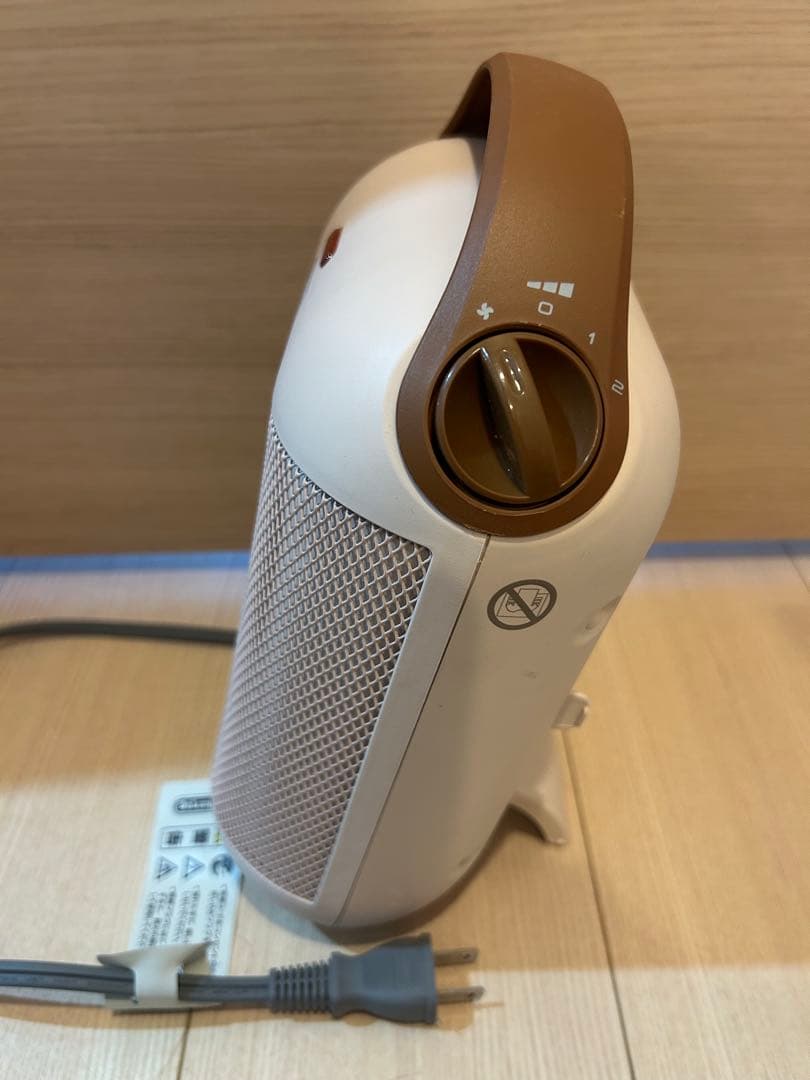 【即日発送】【ほぼ未使用】希少色★デロンギ ピンク コンパクト暖房 足元/脱衣所