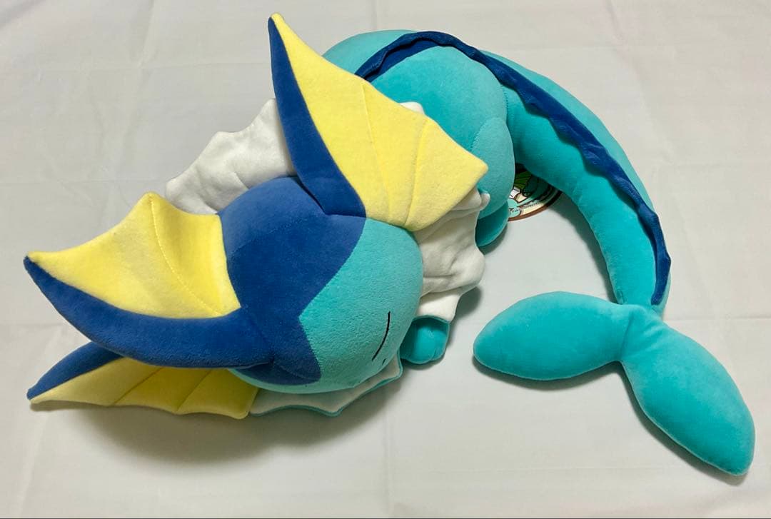 ポケモンセンター ぬいぐるみ すやすやシャワーズ