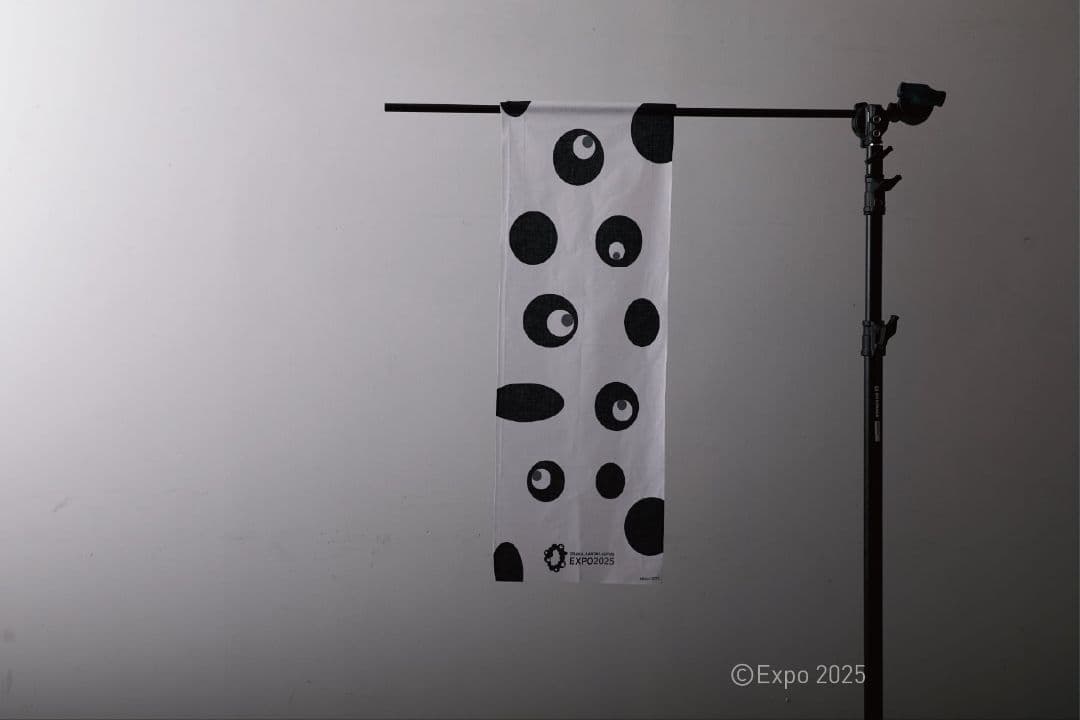 k*9様 ラス1大特価　新品未使用　18本セット　大阪関西万博　公式手ぬぐい　黒