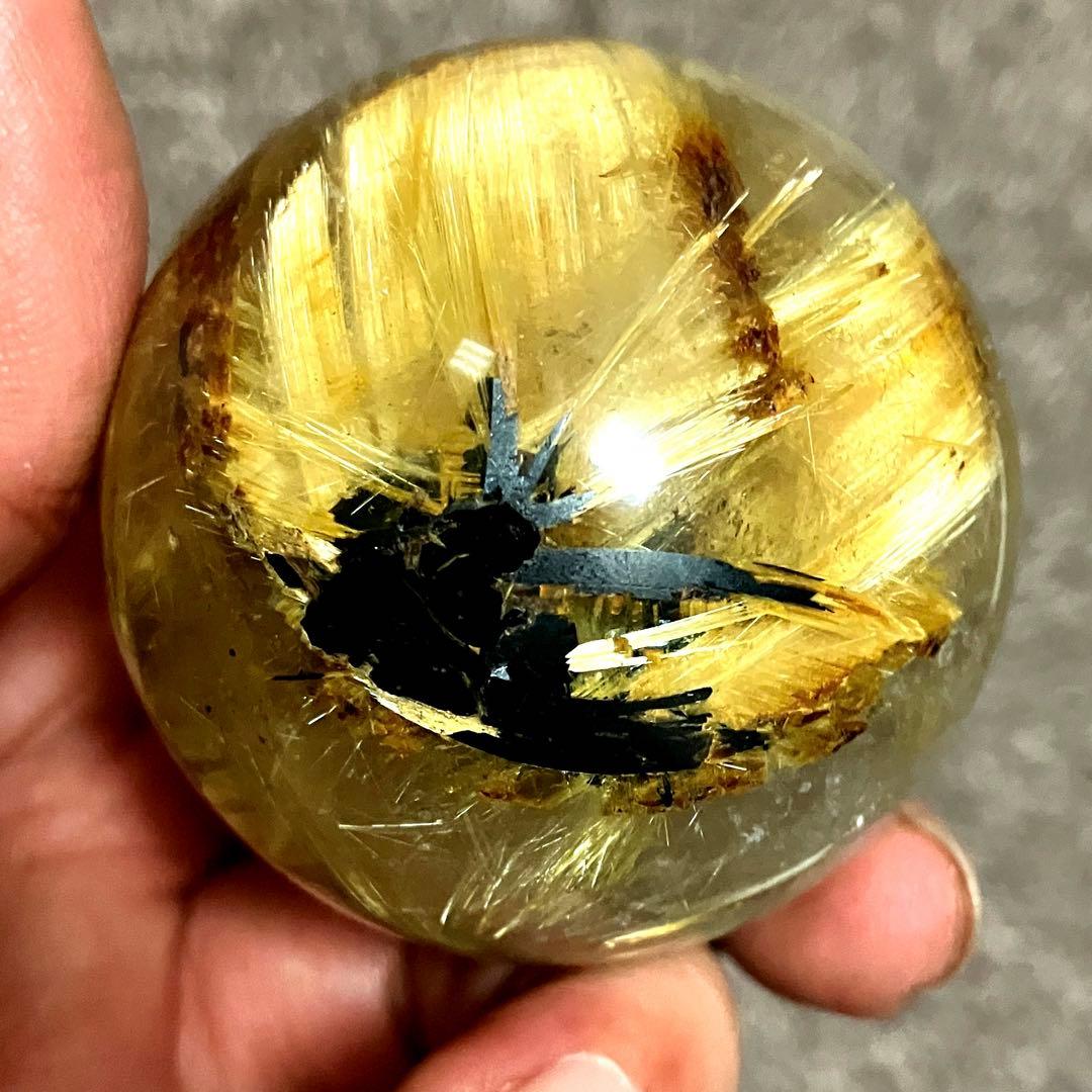 超絶綺麗✨48mm ゴールドタイチンルチルクォーツ　丸玉　スフィア　金針水晶