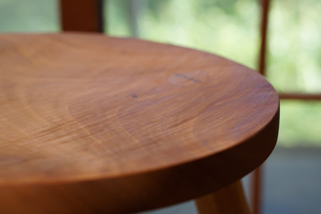 〜お部屋に置くだけで、なぜかほっとする〜 桜のスツール