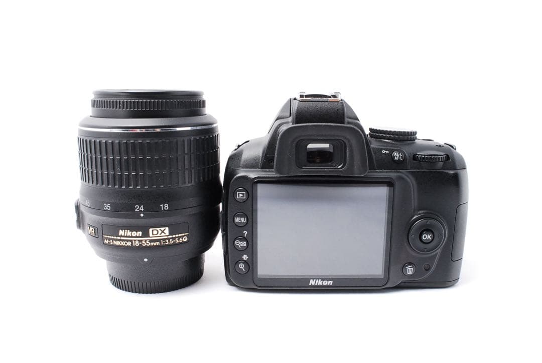 軽量・コンパクト❤️Nikon D3000 ❤️デジタル一眼レフカメラ初心者でも安心
