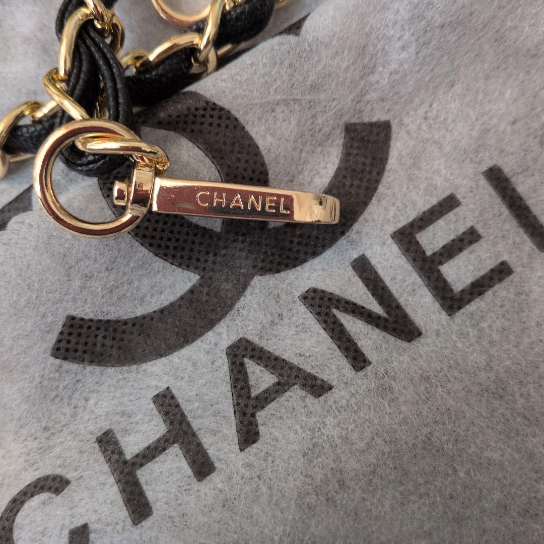 CHANEL ブラックレザーショルダーバッグ　ノベルティ