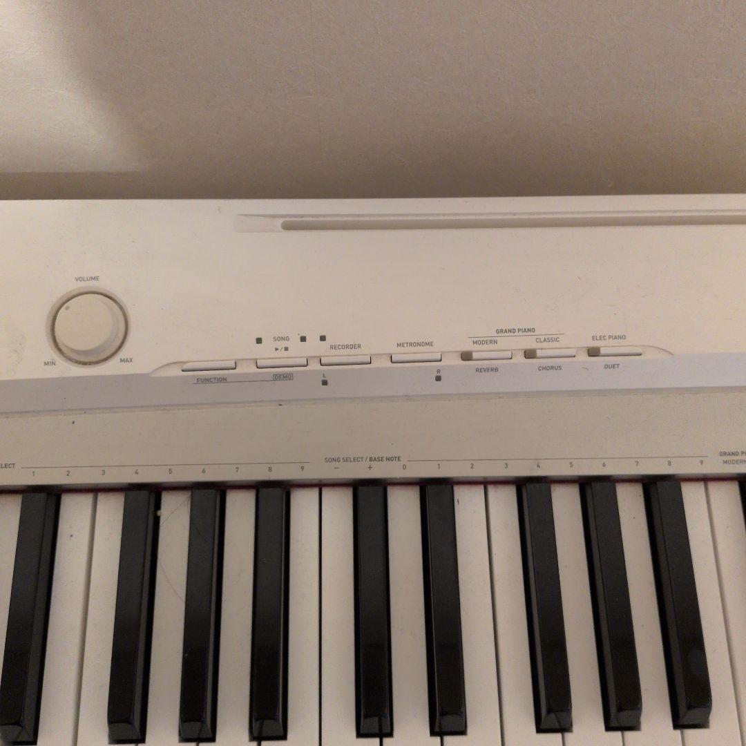 CASIO PX-130 PriviA ホワイ電子ピアノ