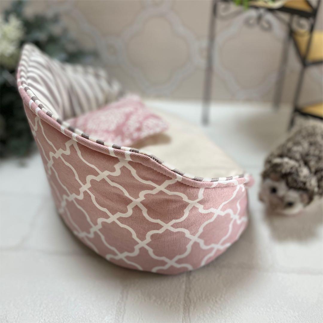 ハリネズミ寝袋　部屋んぽソファーF