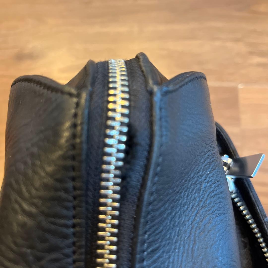 aniary　アニアリ　黒レザー　ブリーフバッグ