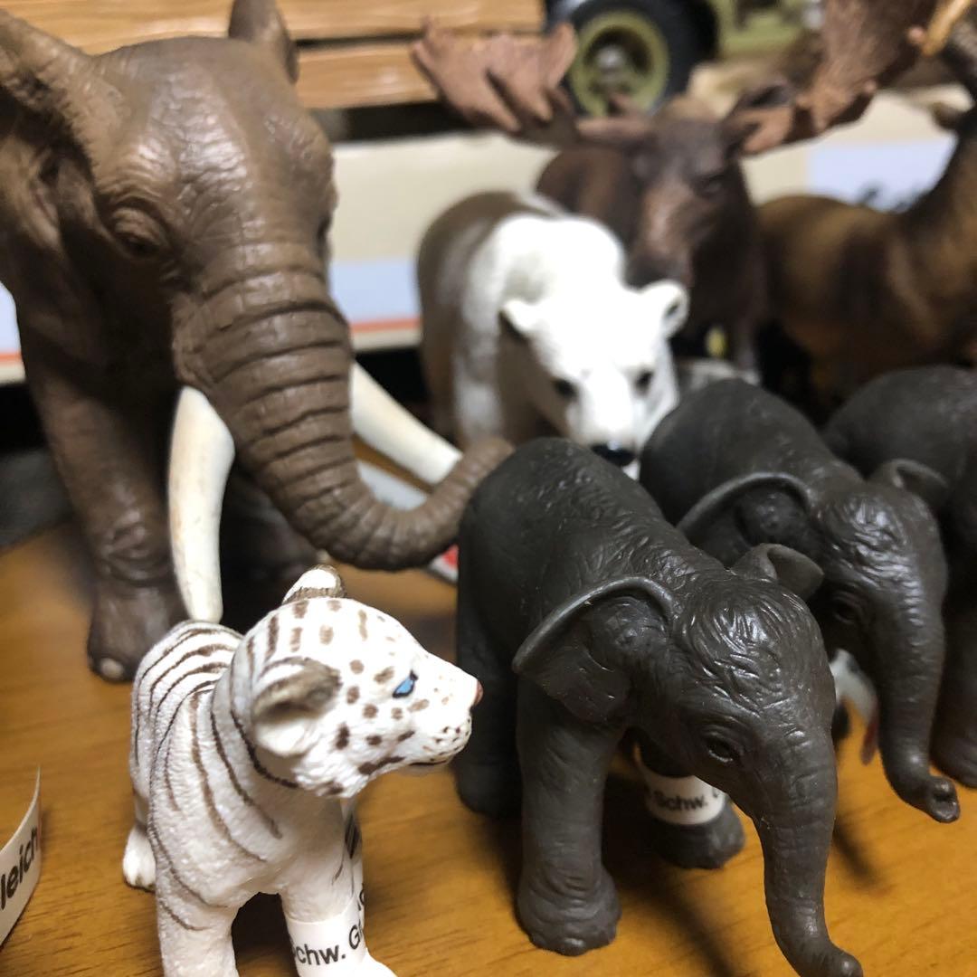 シュライヒ(Schleich) フィギュア　33体+トラック1台セット その他3