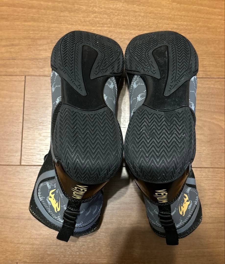 【新品未使用】VENUM ELITE EVO MONOGRAM ボクシング
