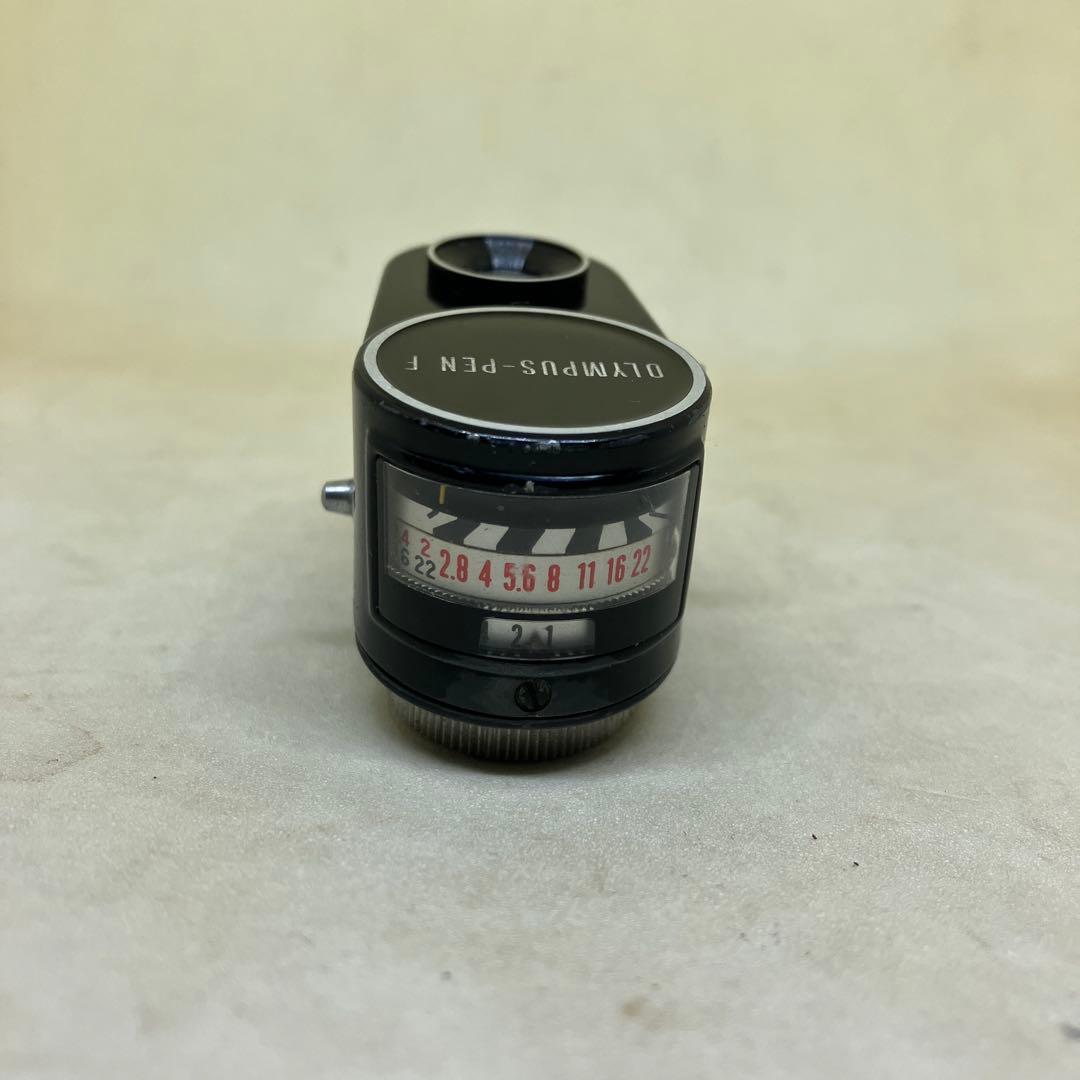 OLYMPUS-PEN F(露出計付)と38mm、100mmの2本セットです。