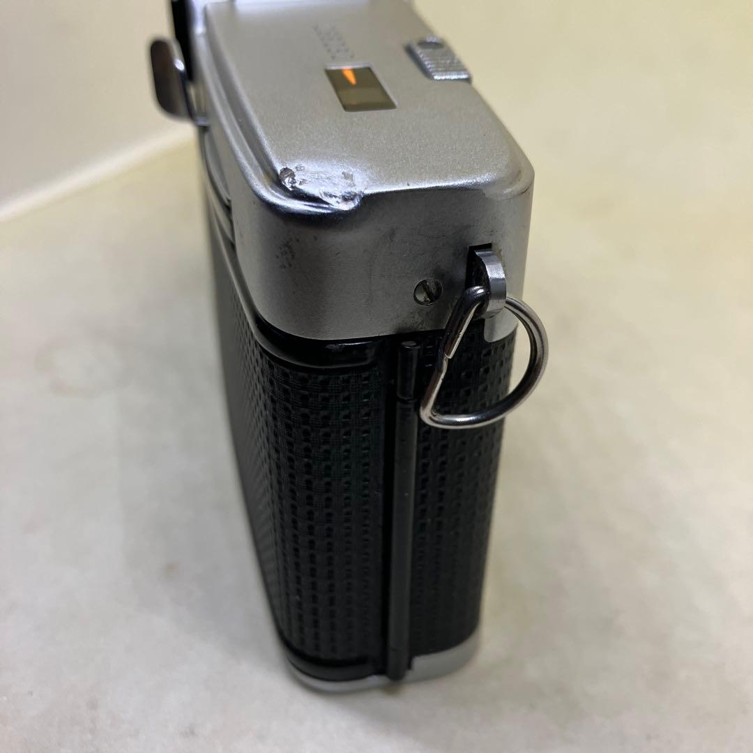 OLYMPUS-PEN F(露出計付)と38mm、100mmの2本セットです。