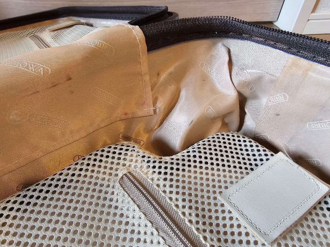 RIMOWA リモワ デラックス 32L（機内持ち込みサイズ）2012年購入