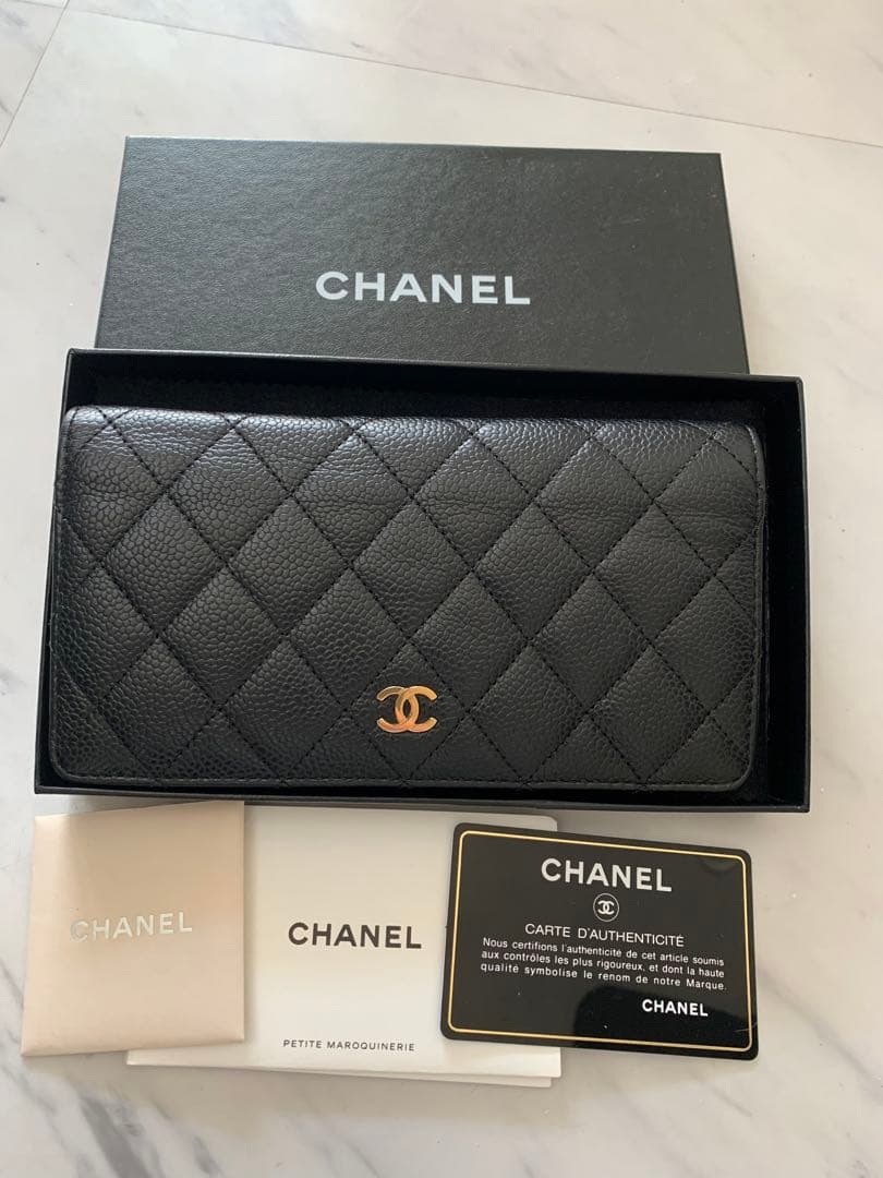 【Paper】 CHANEL キャビアスキン2つ折り長財布／美品