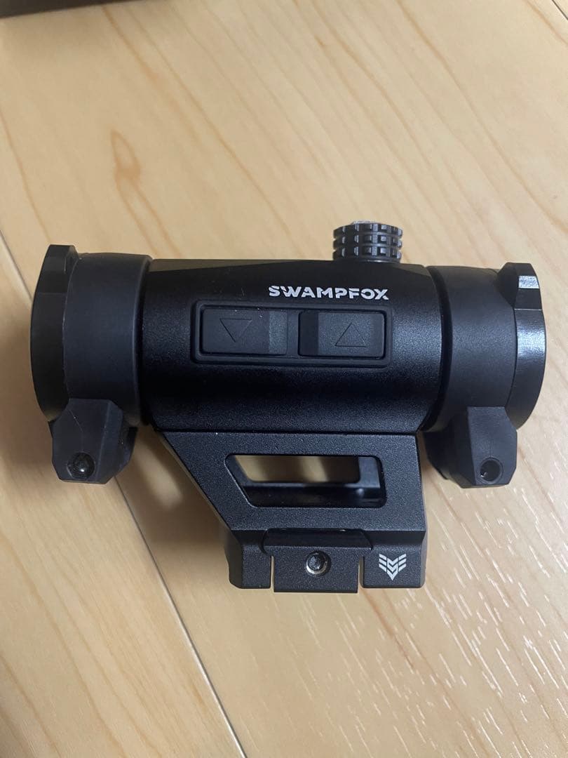 SWAMPFOX LIBERATOR レッドドットサイト実物