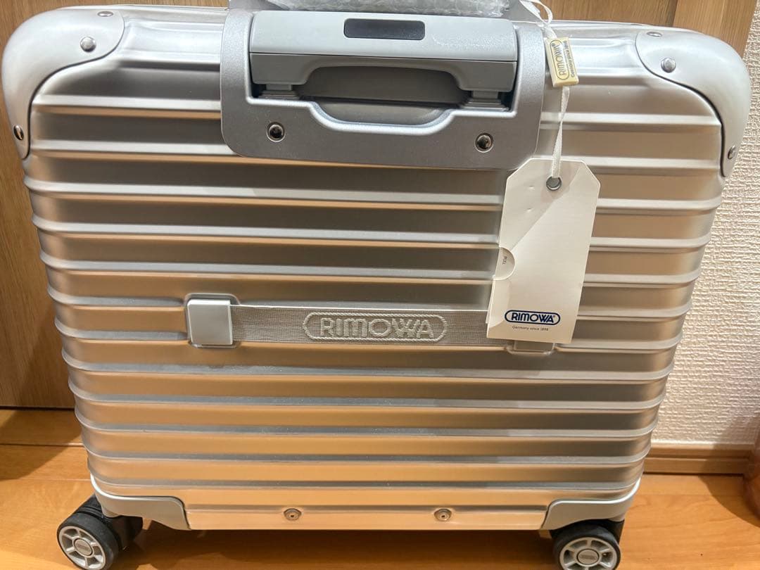 ✴️タグ付き✴️廃盤品✴️ RIMOWA TOPAS BUSINESS 40MW