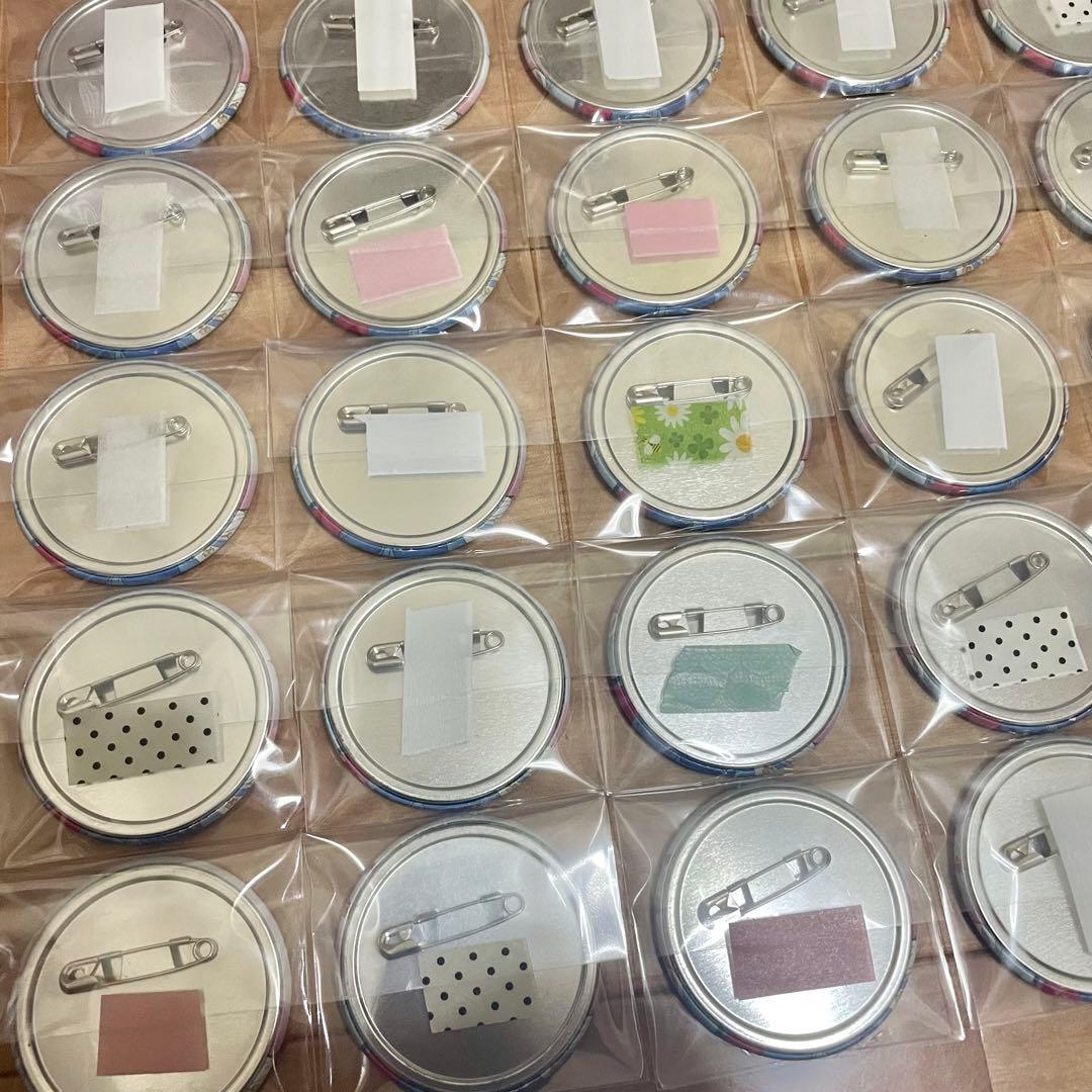 あんスタ 真 4周年 白スーツ 缶バッジ