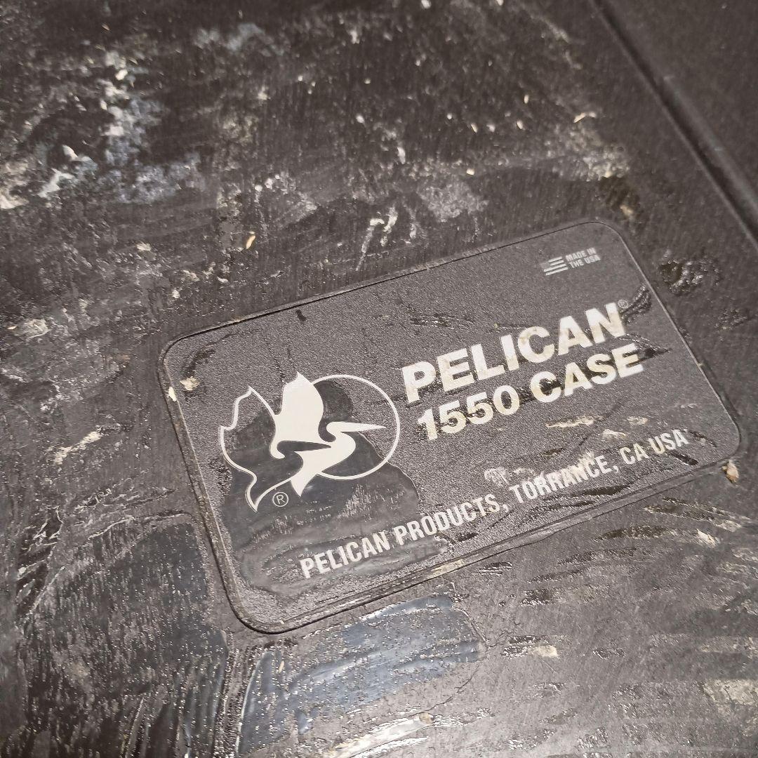 PELICAN 1550 ミディアムケース 1550 黒　PC特別仕様 割れなし