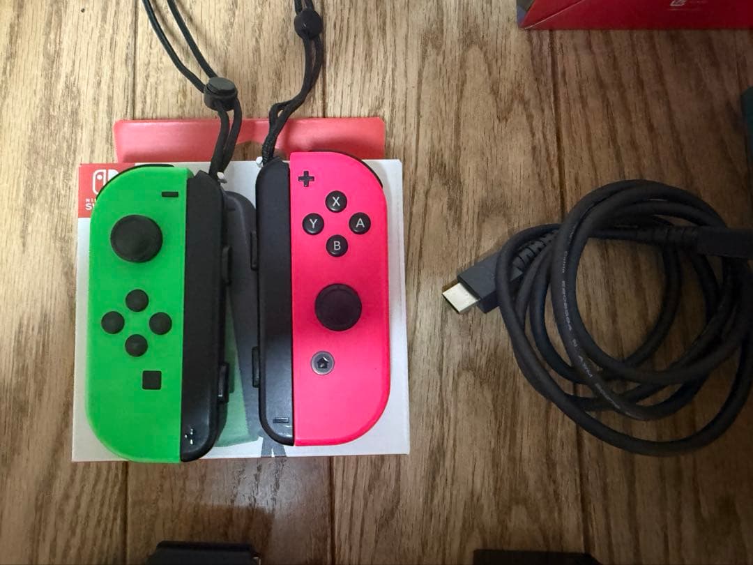 Nintendo Switch 本体 青/赤/緑/ピンク 充実付属品