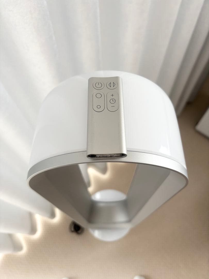 ダイソン 空気清浄機能付タワーファン　Pure Cool (TP00 WS)