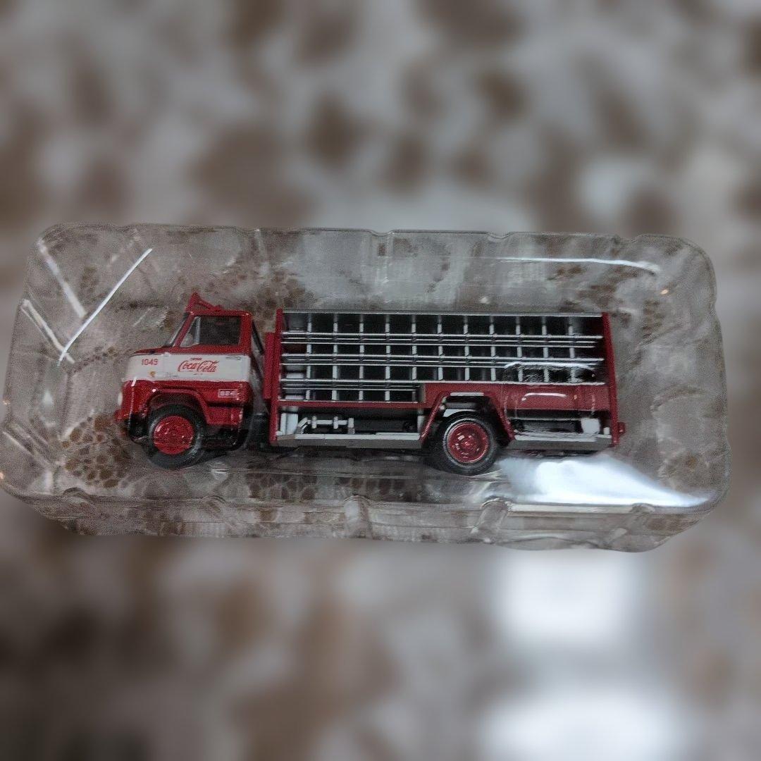 トミカ　リミットヴィンテージ日産 3.5tトラック　ルートカー（コカ・コーラ）