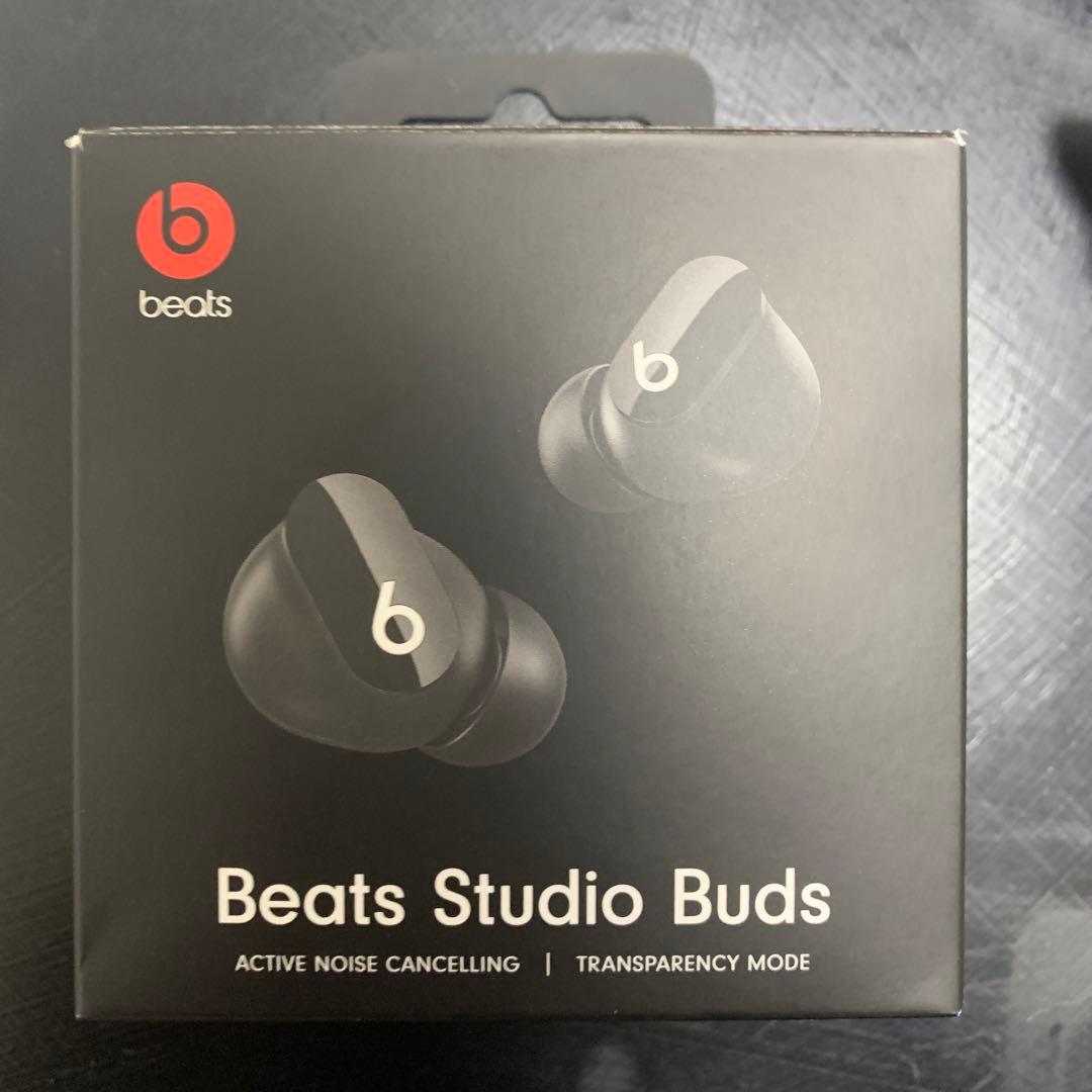 ヘッドホン Beats Studio Buds