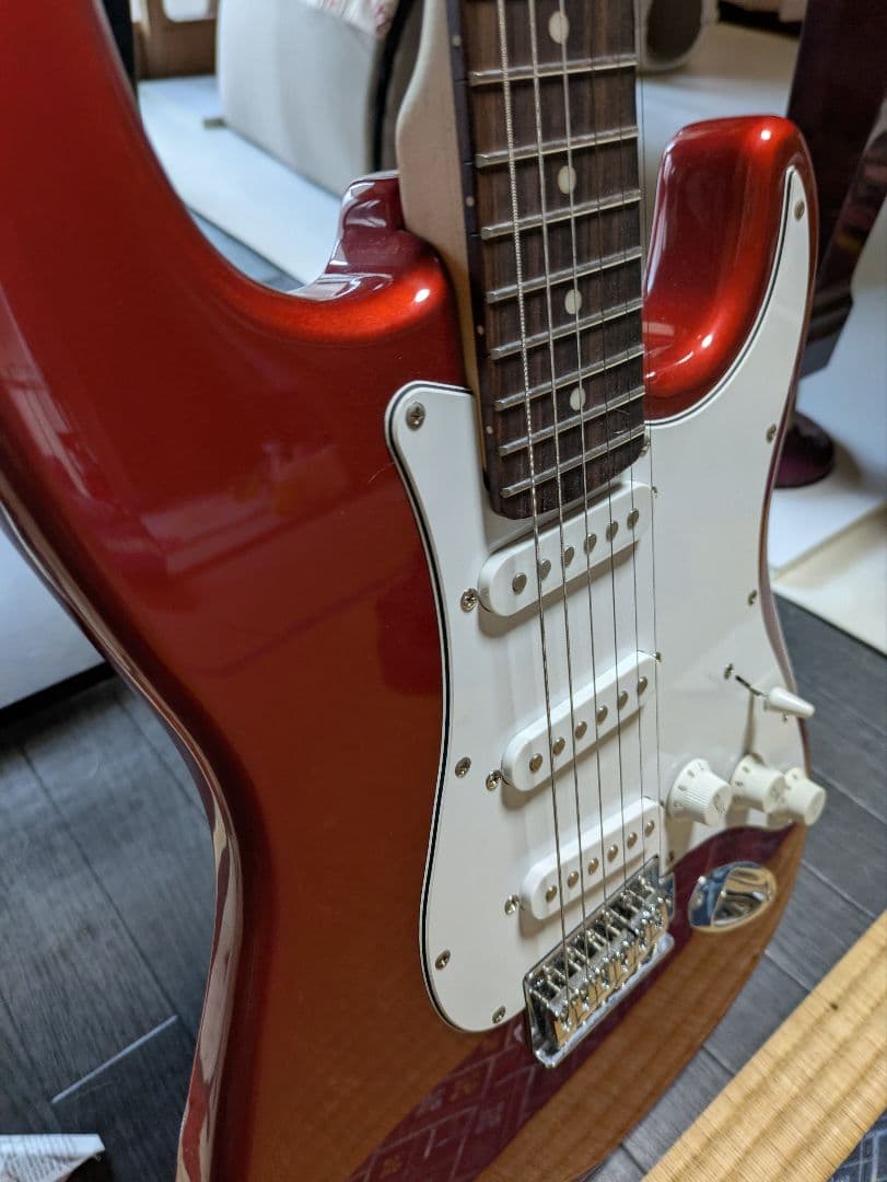 バスカーズ　エレキギター 　レッド　ちいかわピック　BUSKER'S