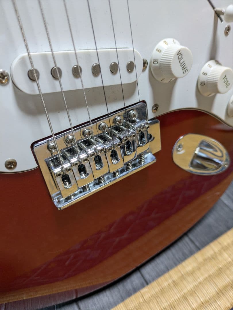 バスカーズ　エレキギター 　レッド　ちいかわピック　BUSKER'S