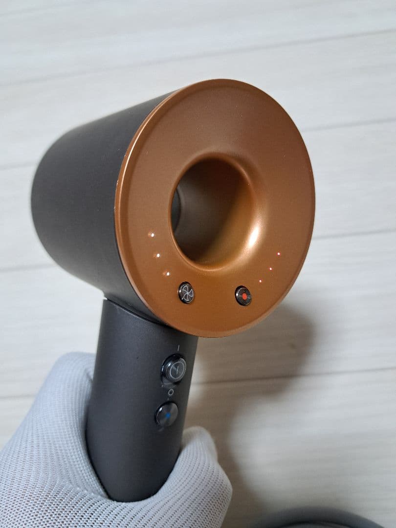 ダイソン ドライヤー HD03　Dyson