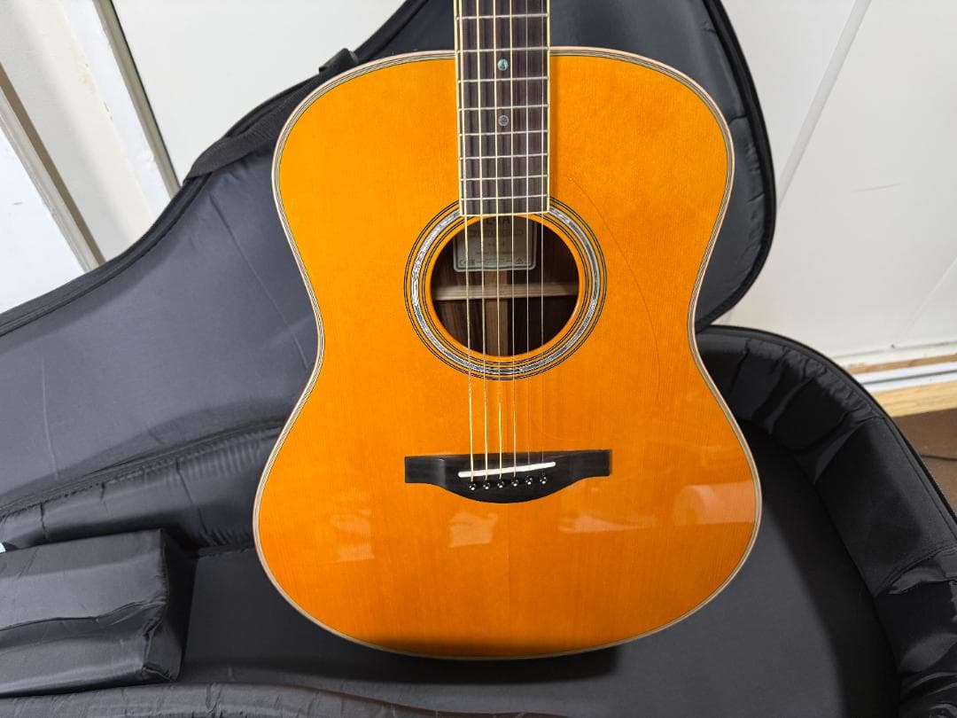 YAMAHA LL-TAトランスアコースティックギター
