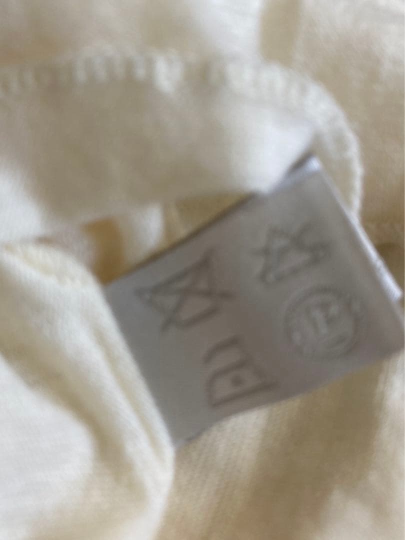 MIU MIU オフオワイトタンクトップ