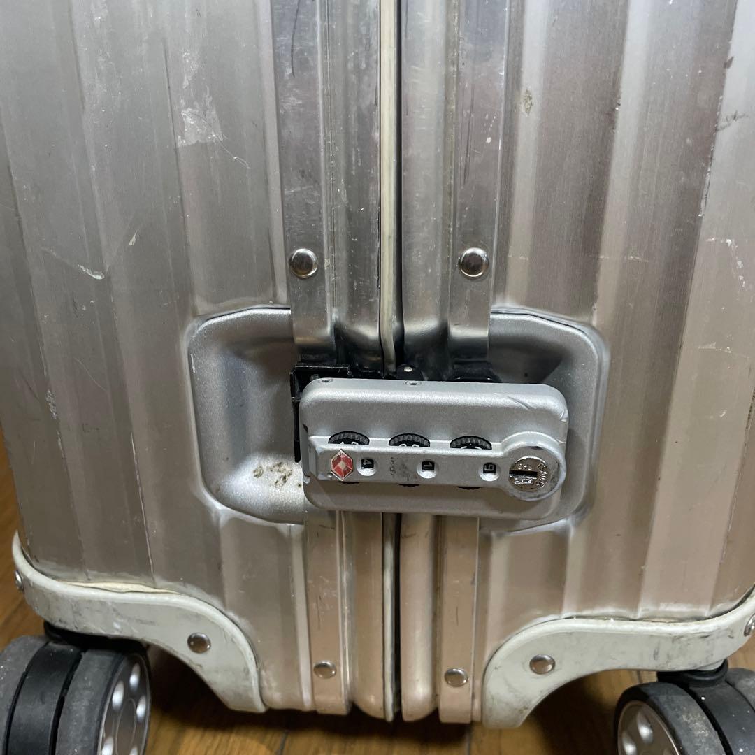 A*k様 RIMOWA シルバー大型キャリーケース