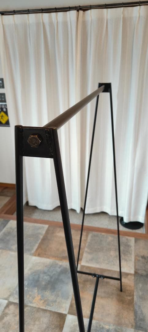 スチール　ハンガーラック　アイアン　幅広　アイアンラック　コート　頑丈