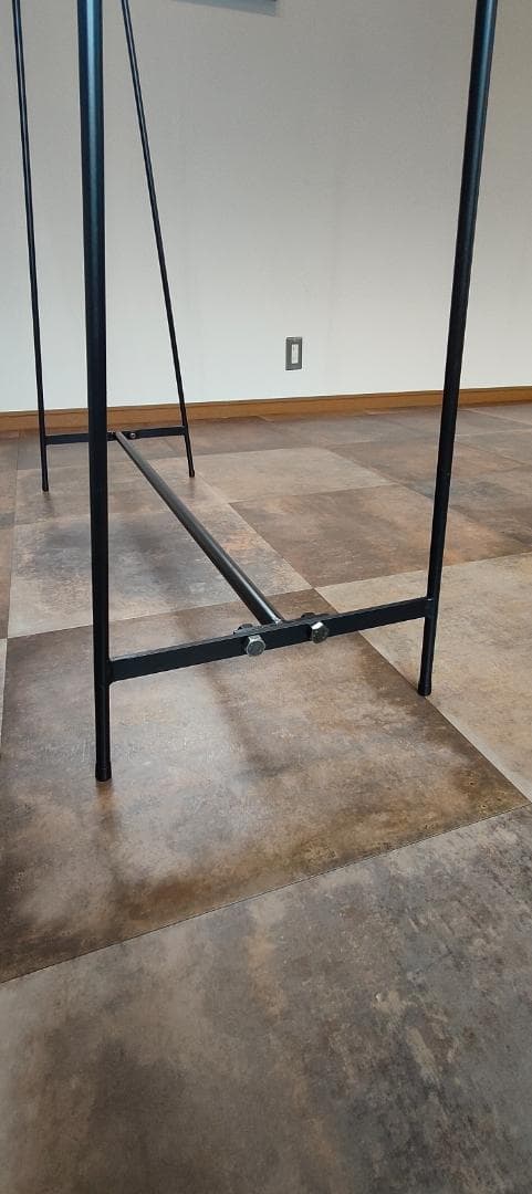 スチール　ハンガーラック　アイアン　幅広　アイアンラック　コート　頑丈