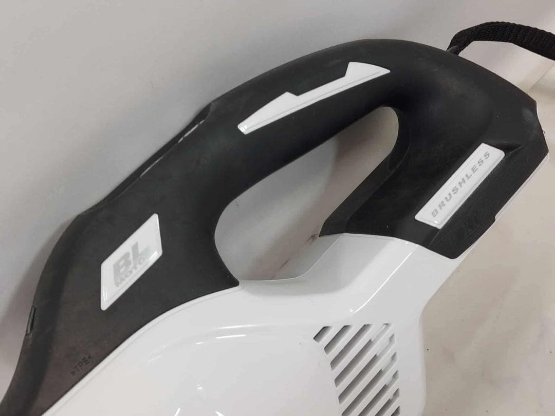 【ジャンク品】マキタ 充電式クリーナー 本体のみ CL286FD