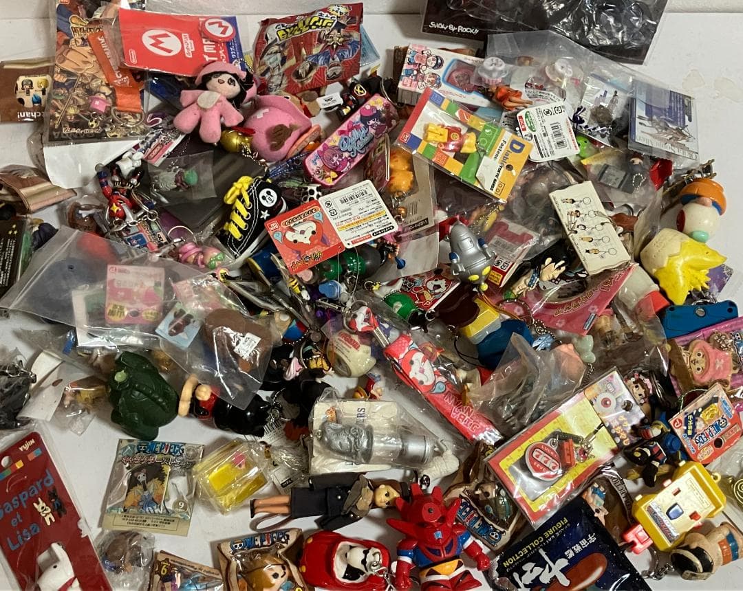キャラクター　キーホルダ　まとめ売り