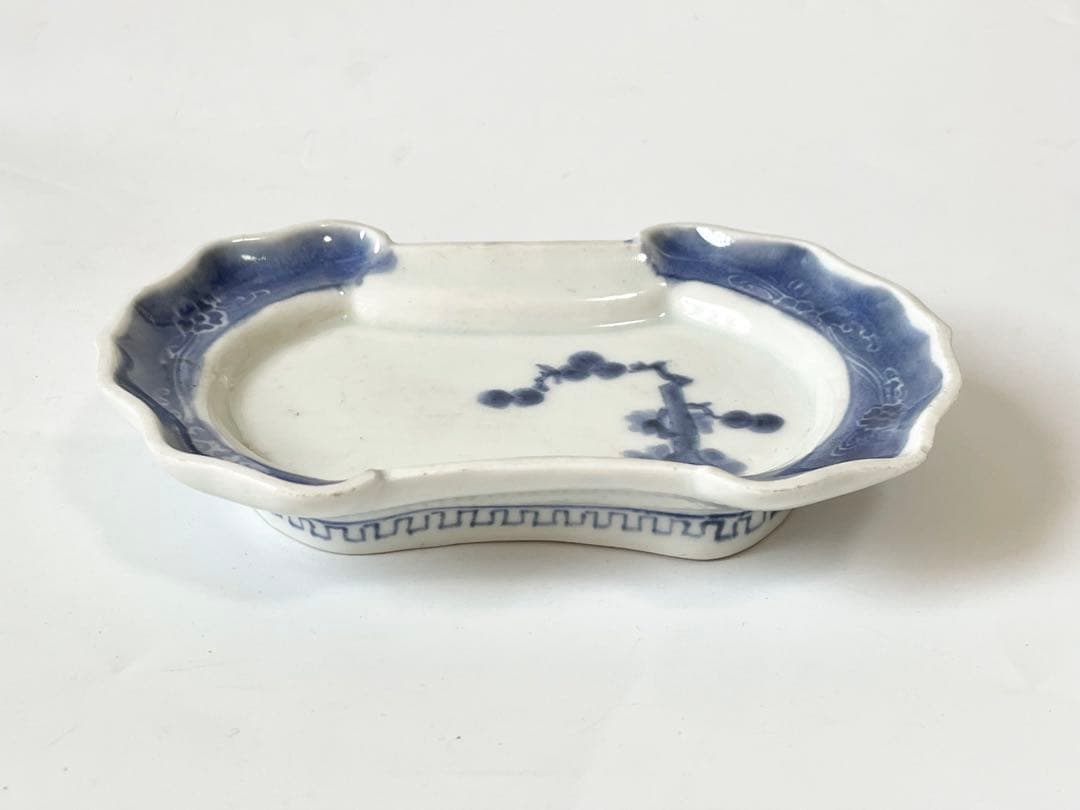 骨董　アンティーク　古伊万里　染付　竹図　変形皿　分銅形　大明年製銘