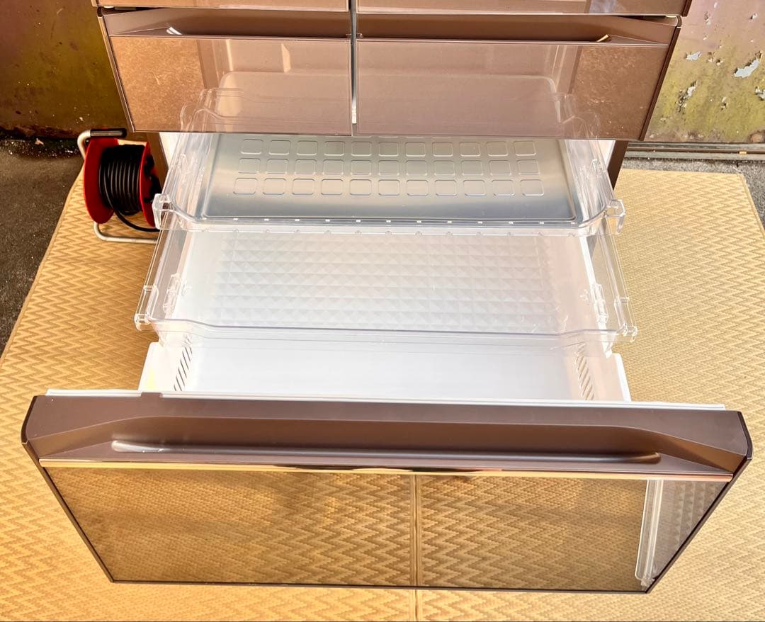 ③2018年製日立ノンフロン冷凍冷蔵庫 R-HW60J