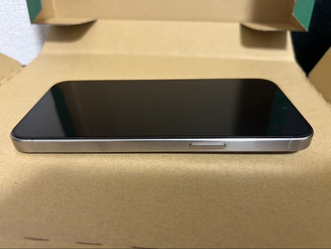 iPhone15Pro Max 極美品　12/7まで価格　値引き不可