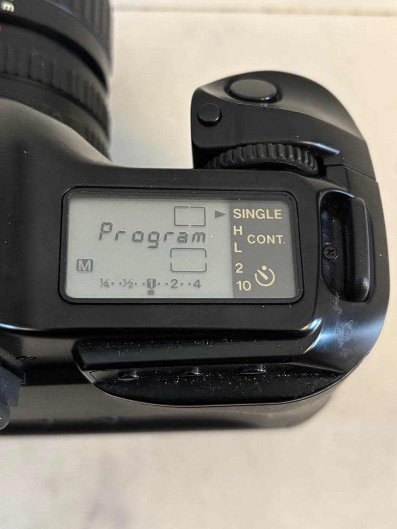 Canon キヤノン T90 フィルムカメラ　ボディ レンズ付き 35-70mm