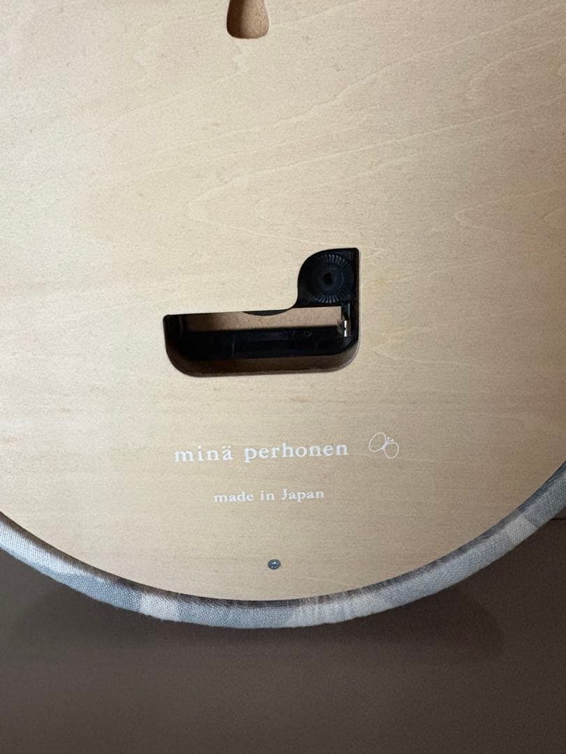 ⭐︎ミナペルホネン 掛時計 bolo (yamanami)