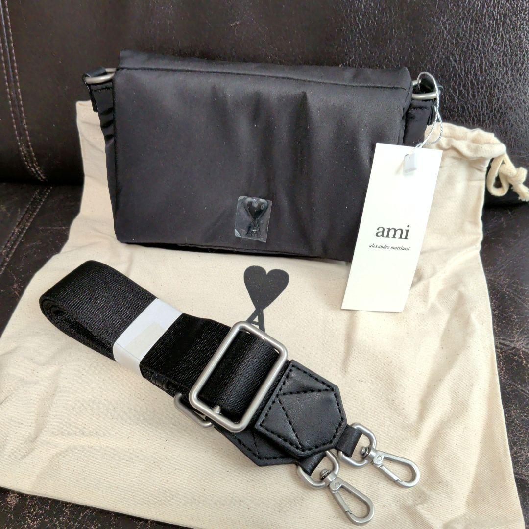 新品 ami paris アミパリス 黒 ショルダーバッグ クロスボディバッグ