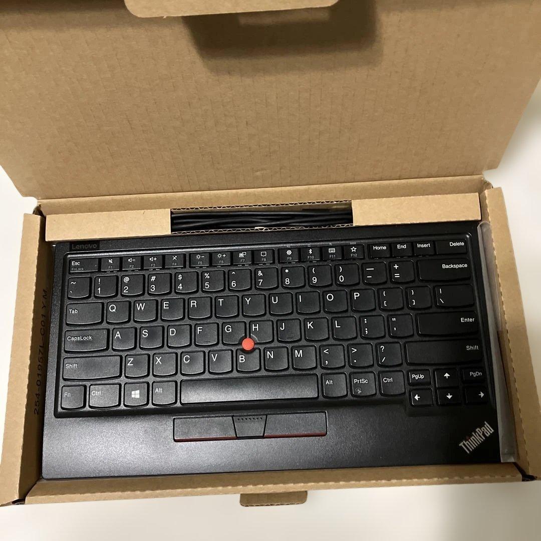 ほぼ新品 ThinkPad トラックポイント キーボード II – 英語
