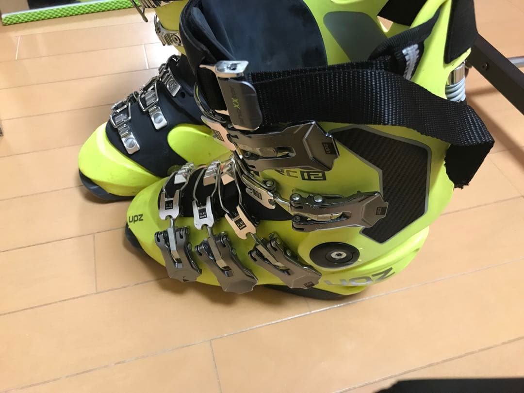 UPZブーツRC12ソール長279mm シェルのみ