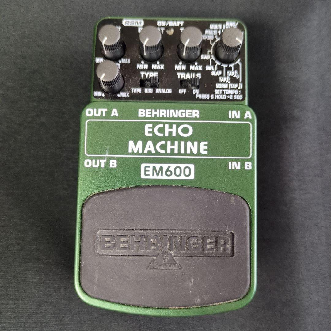 ギター BEHRINGER EM600 ECHO MACHINE