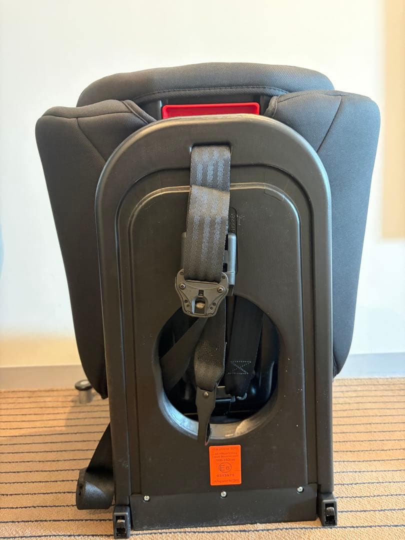 早い者勝ち☆極美品☆アイリス 回転式 チャイルドシート R129対応