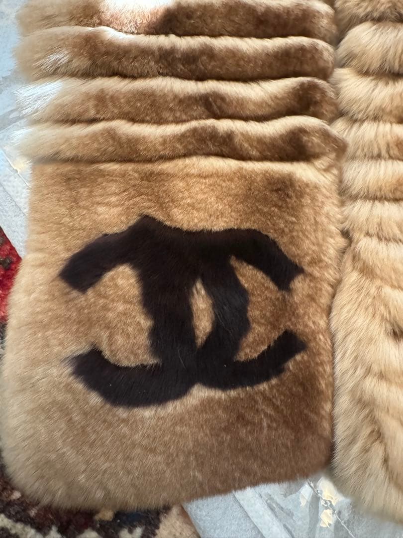 りか！CHANEL オリラグマフラー