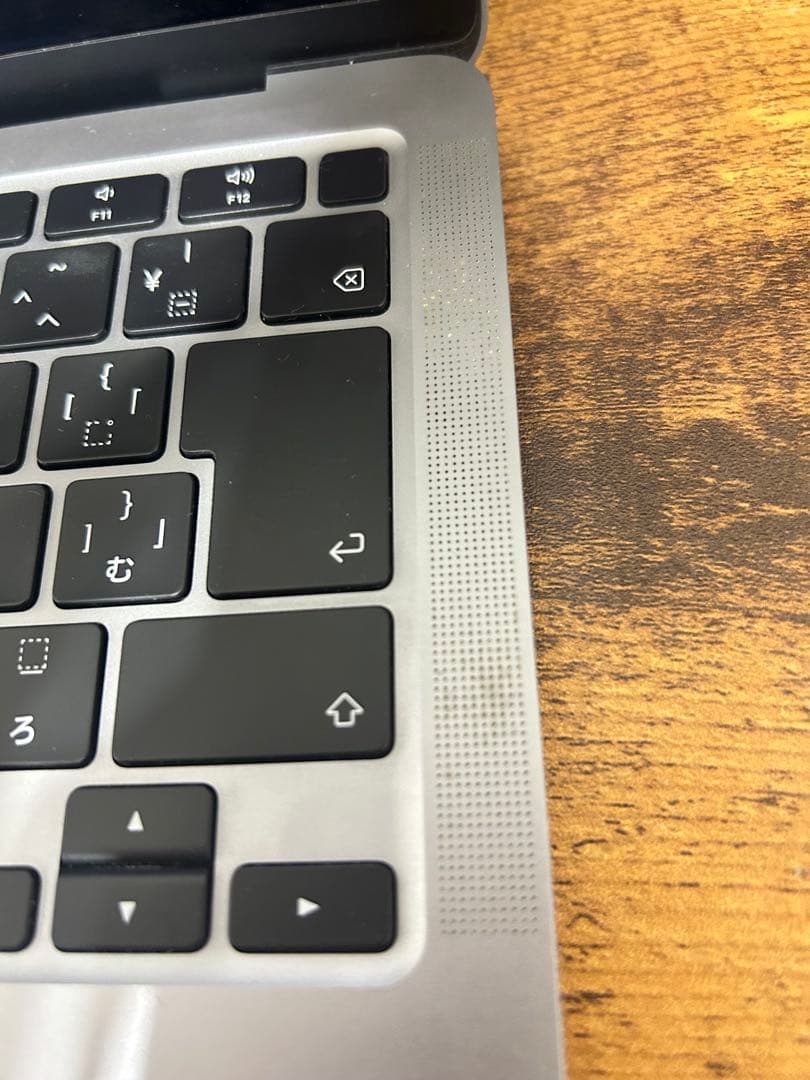 MacBook Air M1 【メモリ : 16GB ストレージ 512 GB】